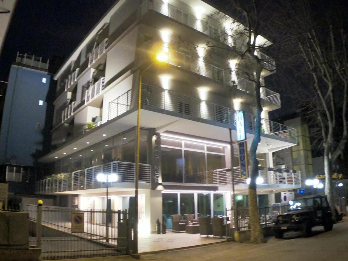 Hotel Half Moon Airport Restaurant Римини Экстерьер фото